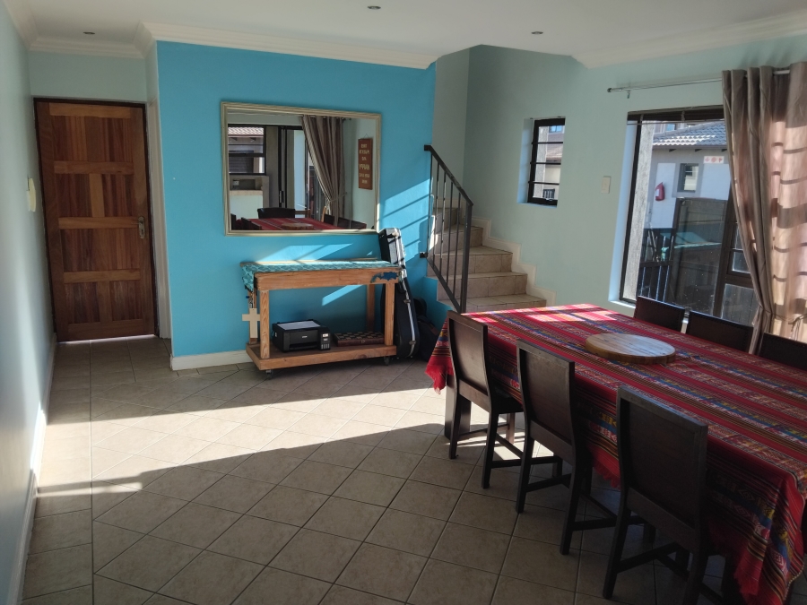 4 Bedroom Property for Sale in Wavecrest Eastern Cape